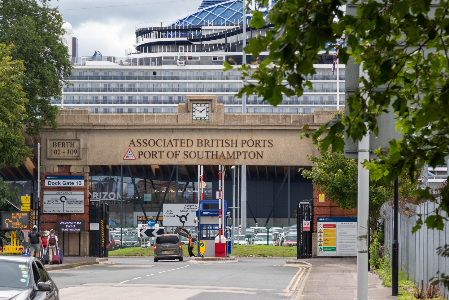 Minicab to and from Southampton Cruise Terminals port
