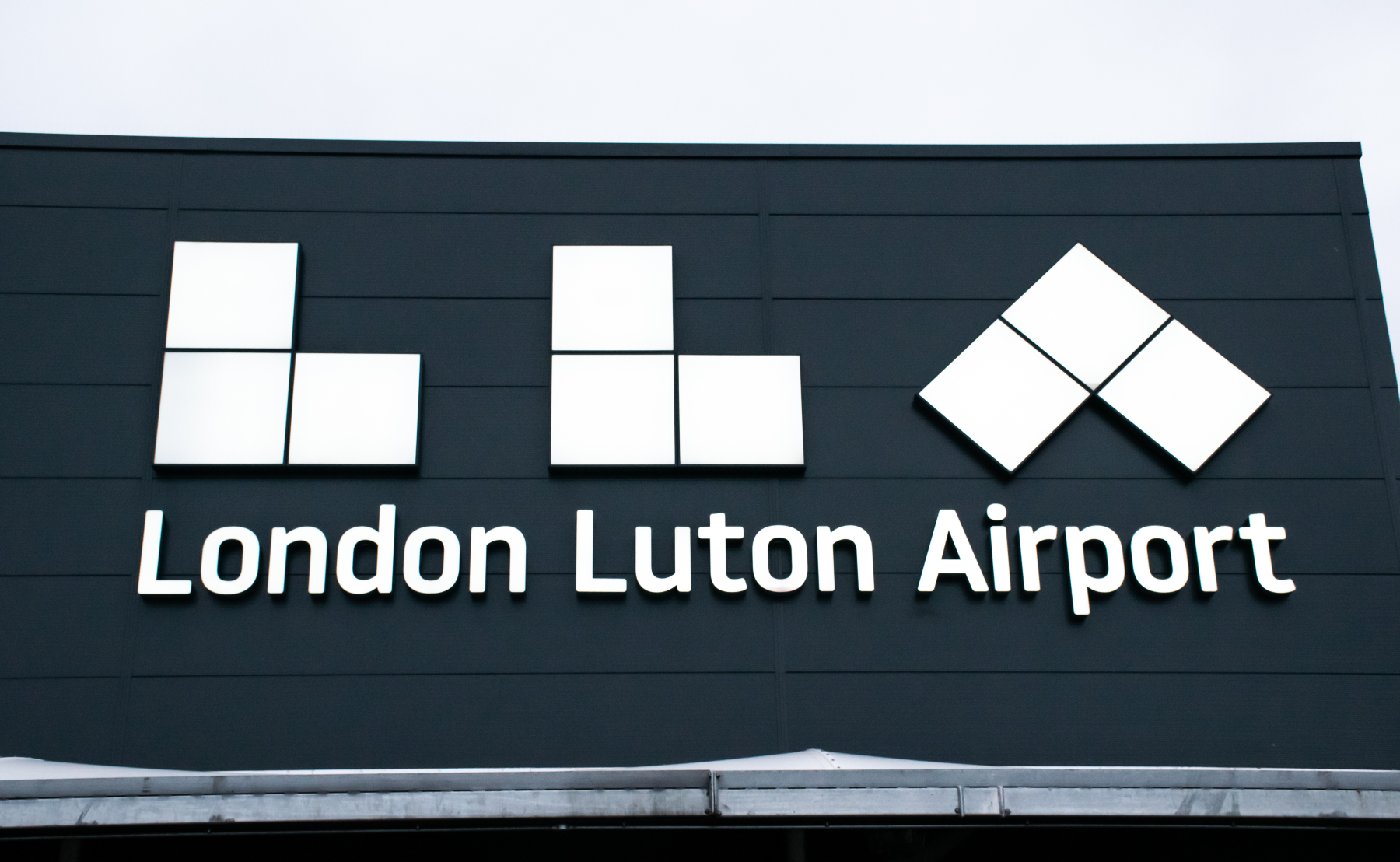 Harwich Cruise Port to and from Luton minicab